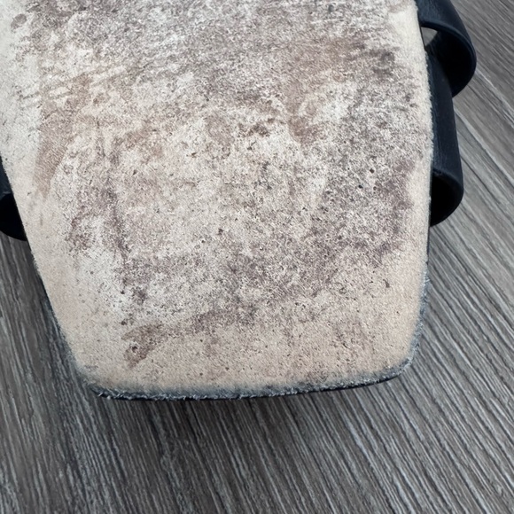 Saint Laurent Tribute Sandals - Picture 5 of 11